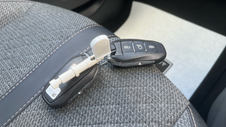 Peugeot 2008 1.2 PureTech 130 Allure 5dr Petrol Estate